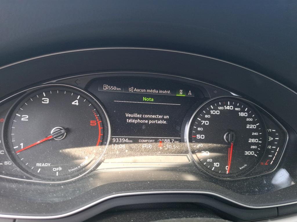 AUDI A4 AVANT 30 TDI 136 S tronic 7 Business Line 2023
