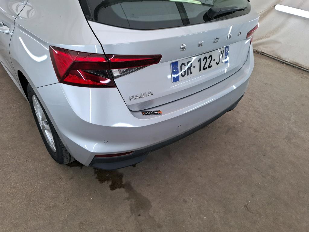 SKODA FABIA 1.0 MPI 80 ch BVM5 Ambition 2023