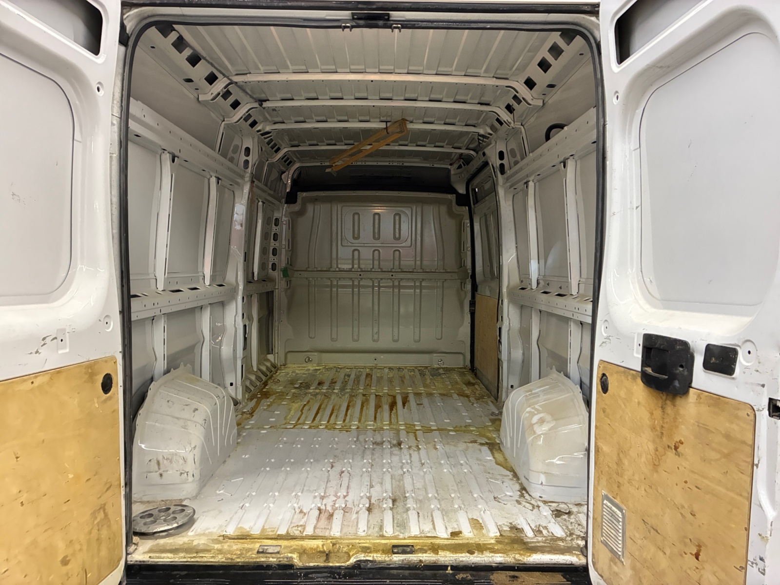 PEUGEOT BOXER TOLE 3.3 T L3H2 BLUEHDI 140 S&S BVM6 ASPHALT ASPHALT 2023