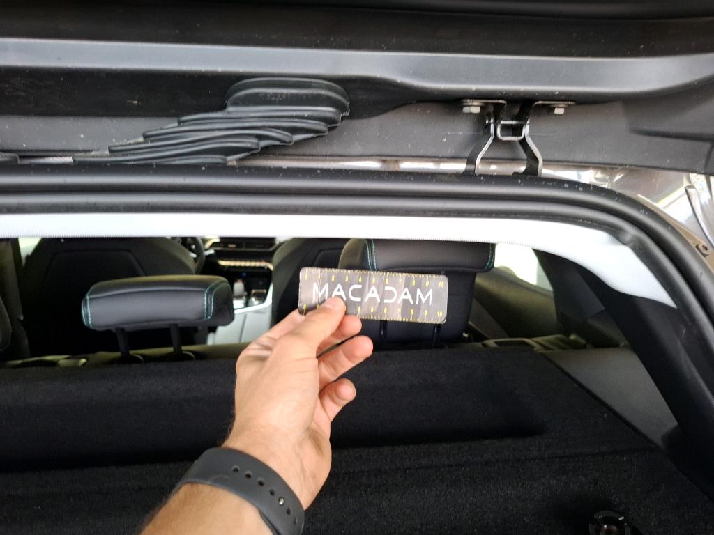 PEUGEOT 3008 Hybrid 225 e-EAT8 Allure Pack 2022