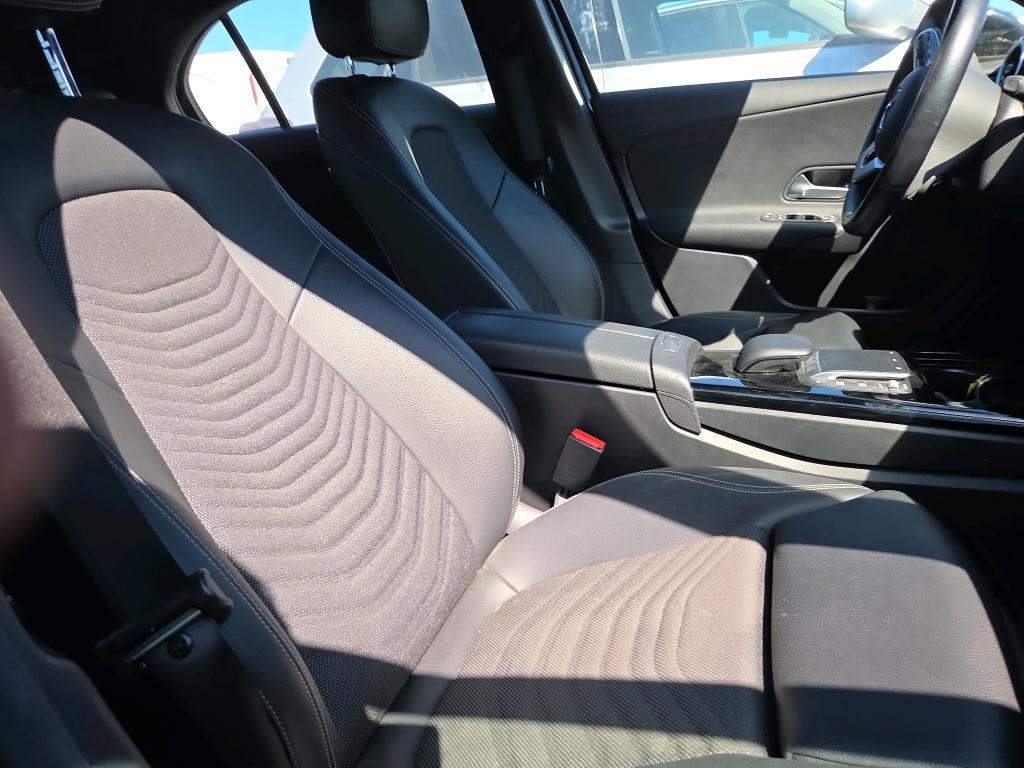 MERCEDES CLASSE A 180 7G-DCT Style Line 2020