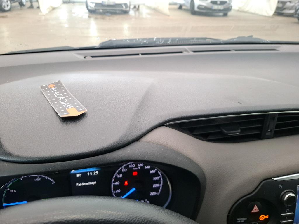 TOYOTA YARIS HYBRIDE 100h France 2017