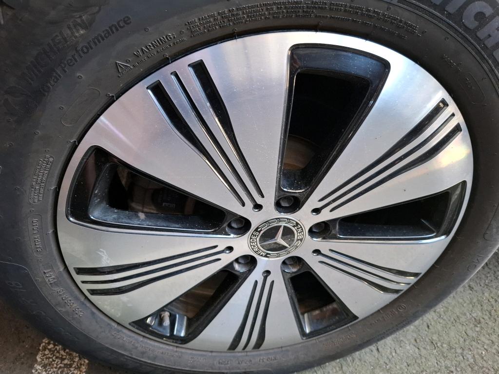 MERCEDES-BENZ EQB 250 Progressive Line 2023