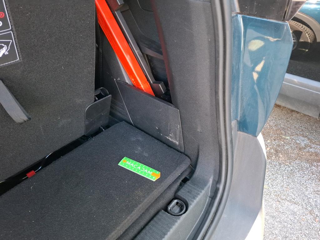 PEUGEOT 5008 Hybrid 136 e-DCS6 Active Pack 2024