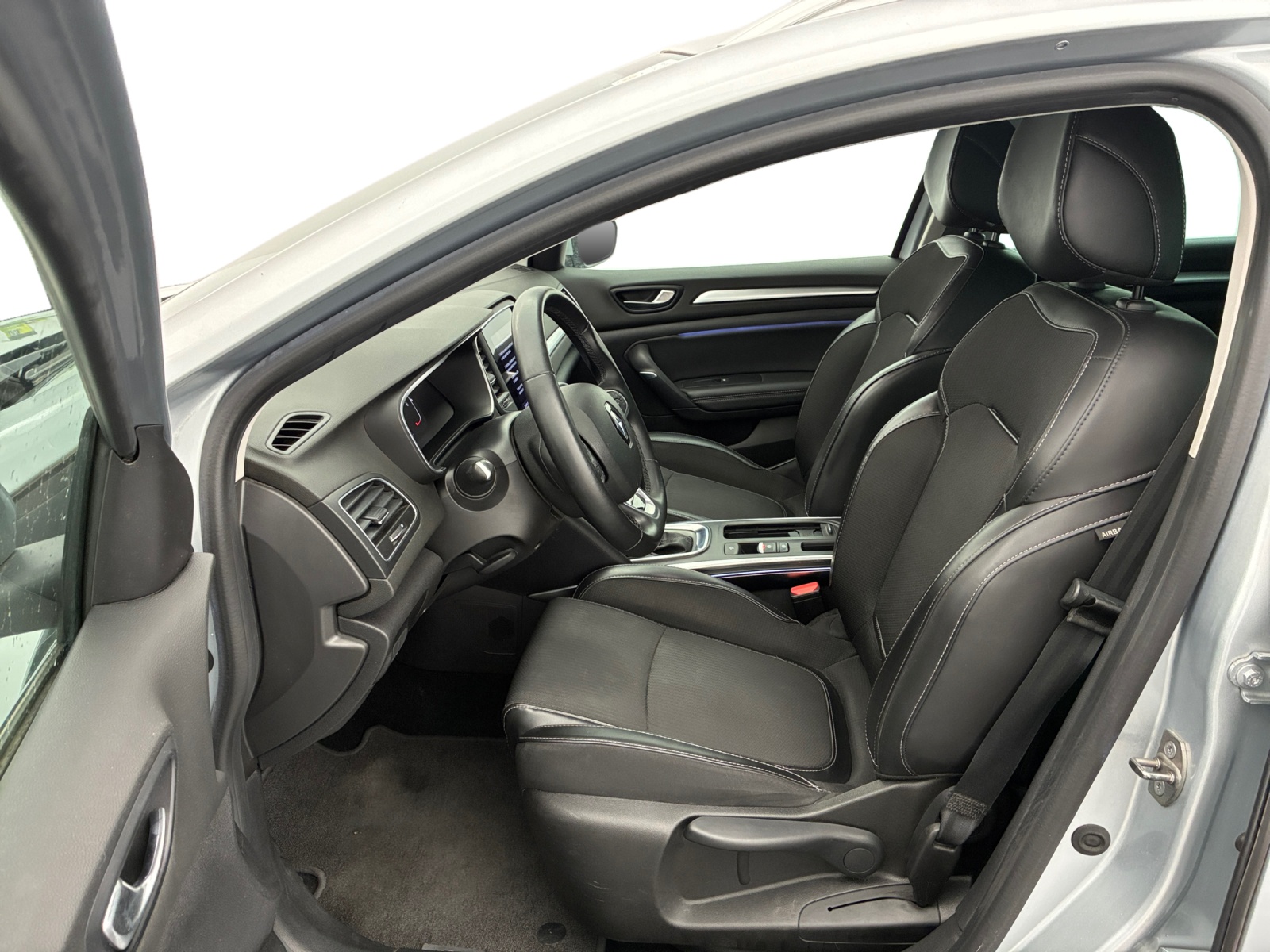 RENAULT MÉGANE MEGANE IV Estate TCe 140 EDC Techno 2023