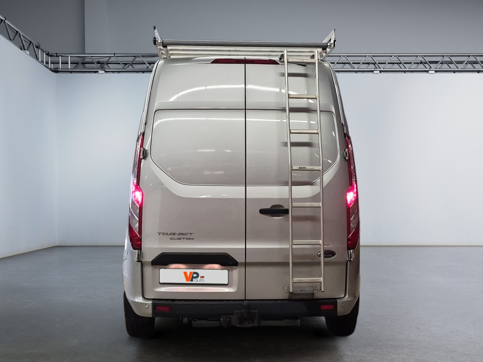 FORD TRANSIT CUSTOM FOURGON 300 L2H2 2.0 ECOBLUE 130 TREND BUSINESS 2022