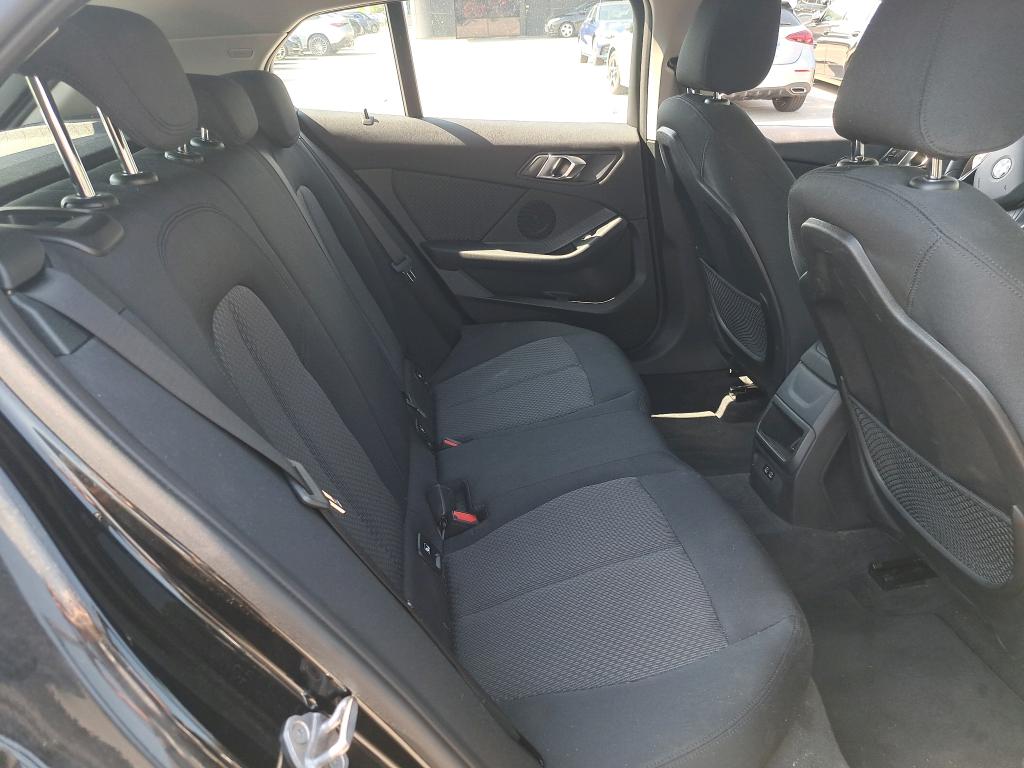 BMW 116i 109 ch Business Design 2023