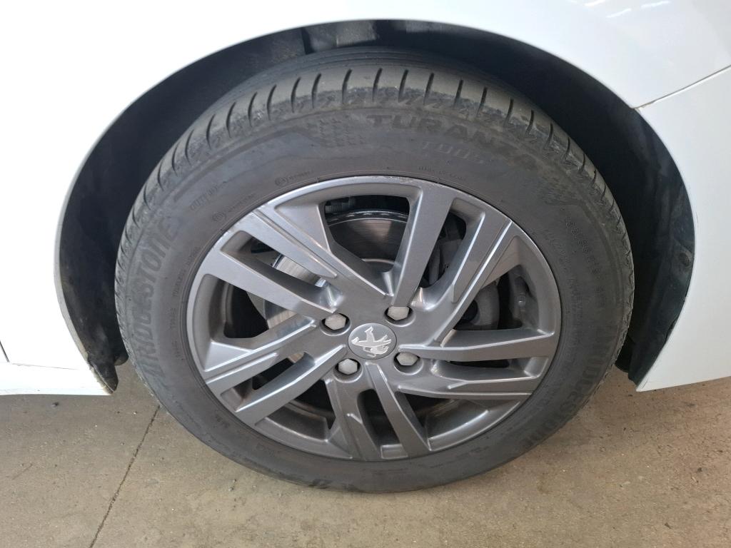 PEUGEOT 208 AFFAIRE BUSINESS R 2022