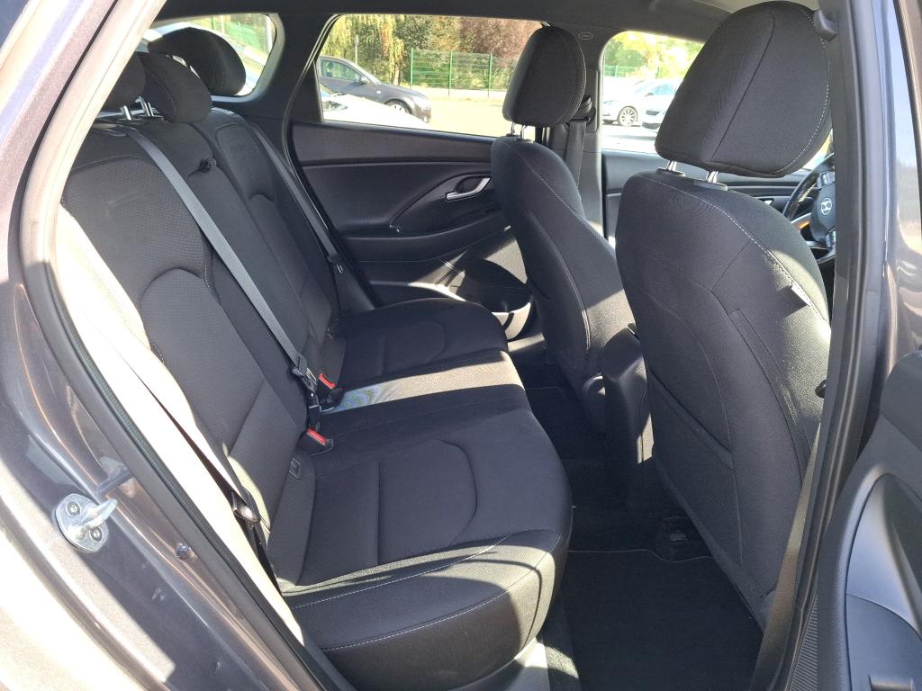 HYUNDAI i30 SW 1.6 CRDi 115 DCT-7 Edition #Navi 2020