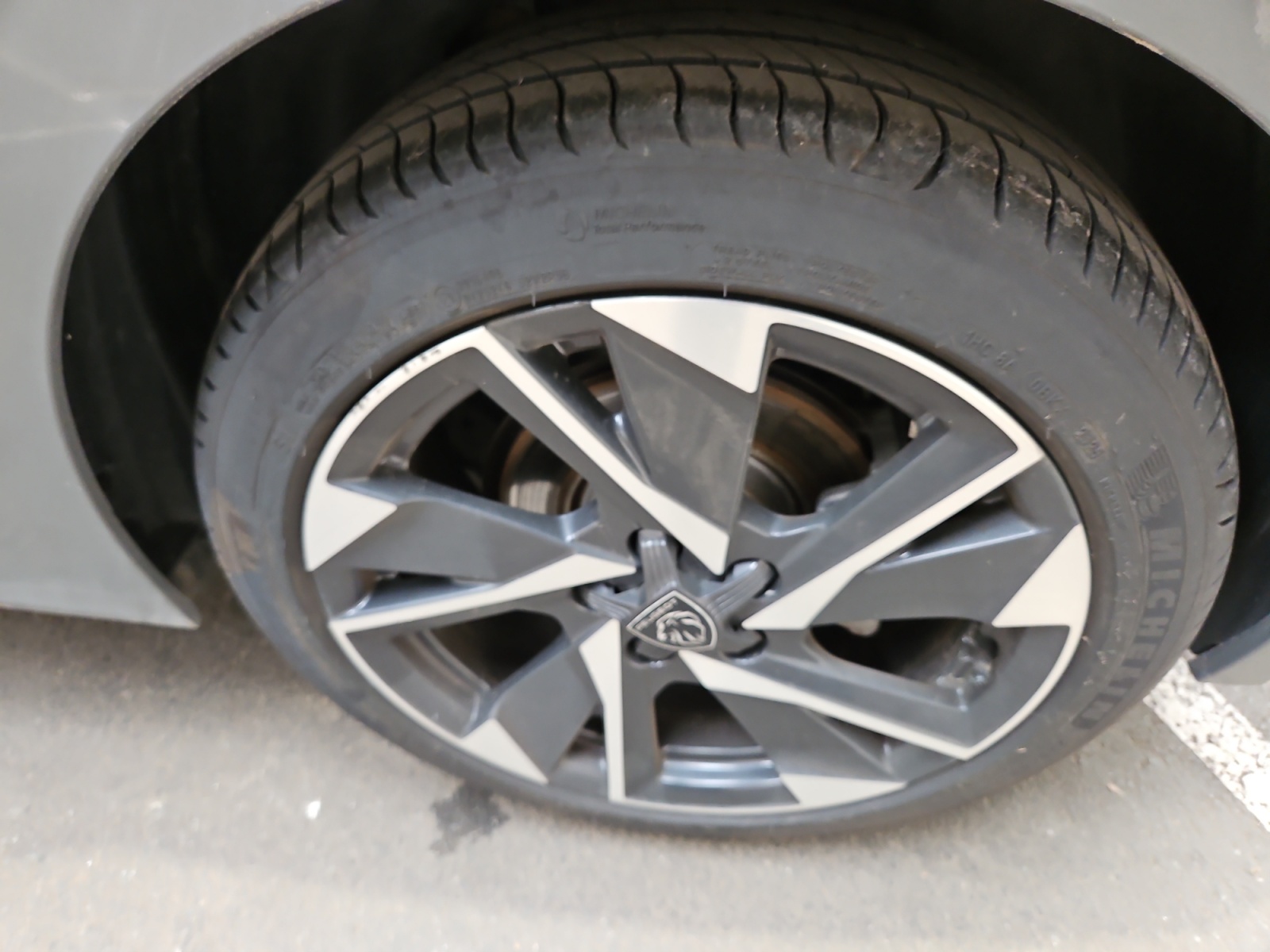 PEUGEOT 308 BlueHDi 130ch S&S EAT8 Allure 2025