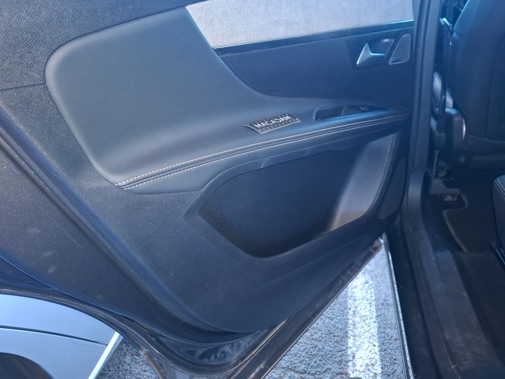 PEUGEOT 5008 PureTech 130ch S&S EAT8 GT Pack 2021