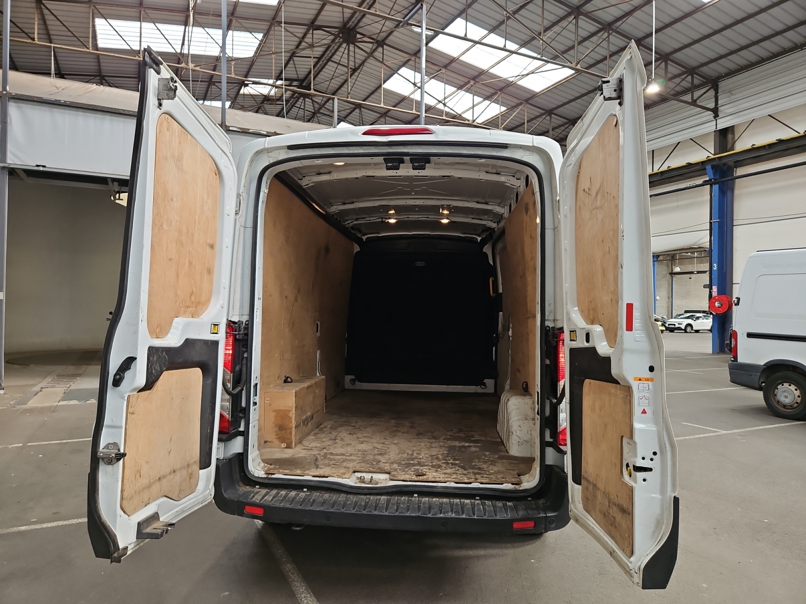 FORD TRANSIT FGN T350 L3H2 2.0 ECOBLUE 130 S&S TREND BUSINESS 2021