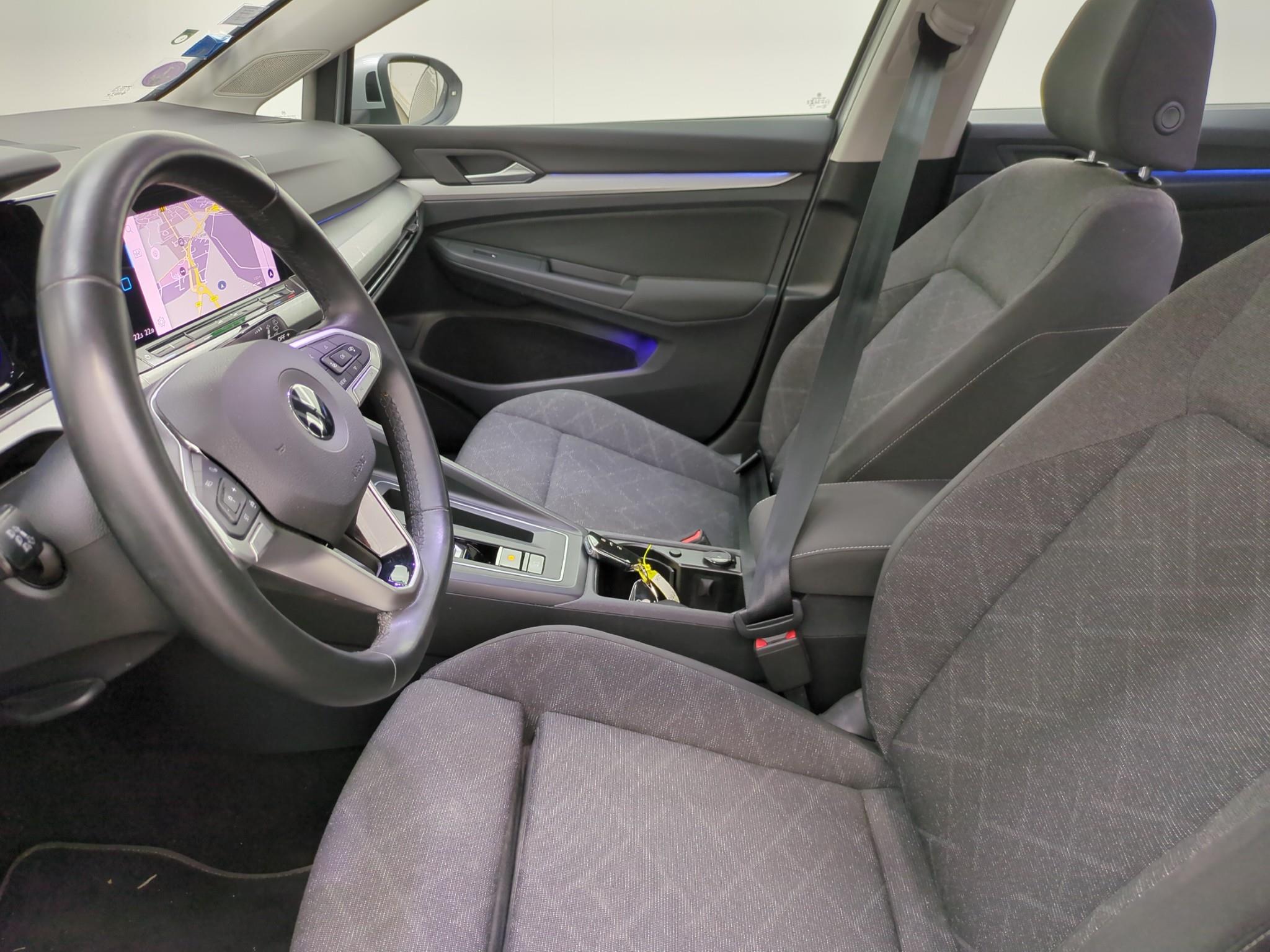 VOLKSWAGEN GOLF 1.0 eTSI OPF 110 DSG7 Life Business 2021