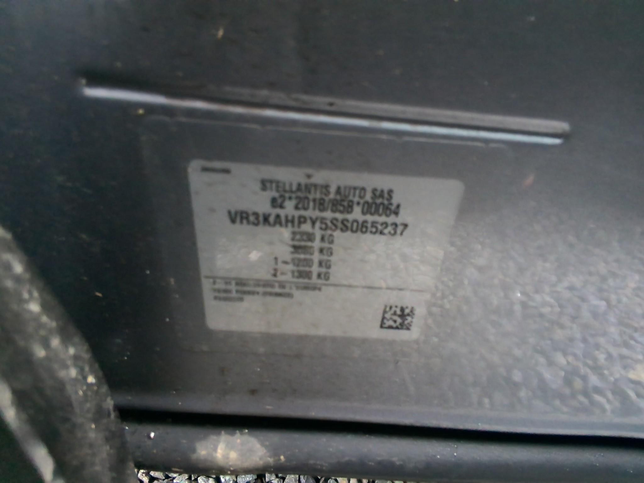 PEUGEOT 5008 Hybrid 145 ch e-DCS6 GT 2025