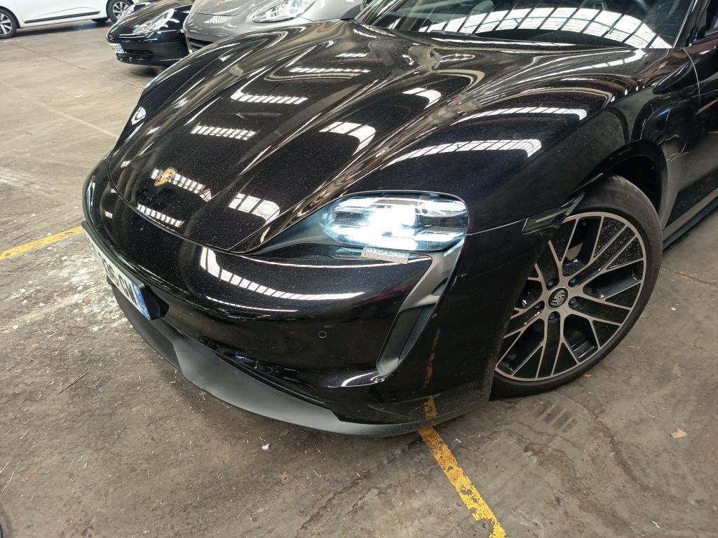 PORSCHE  2021