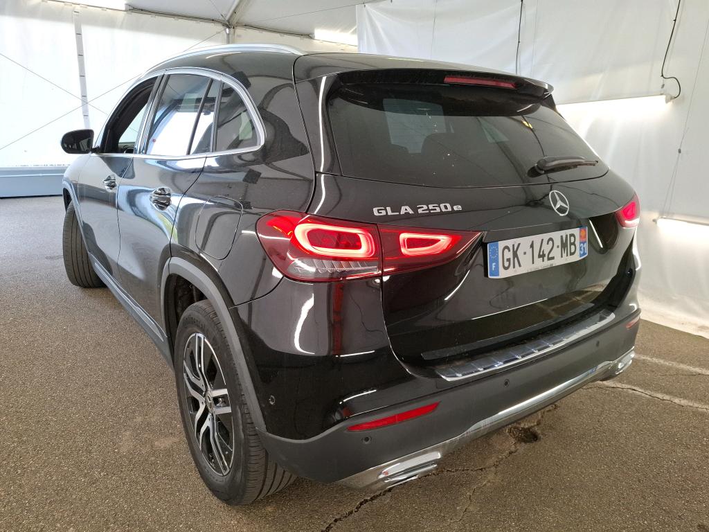 MERCEDES-BENZ MERCEDES GLA II 250 e 8G-DCT Progressive Line 2022