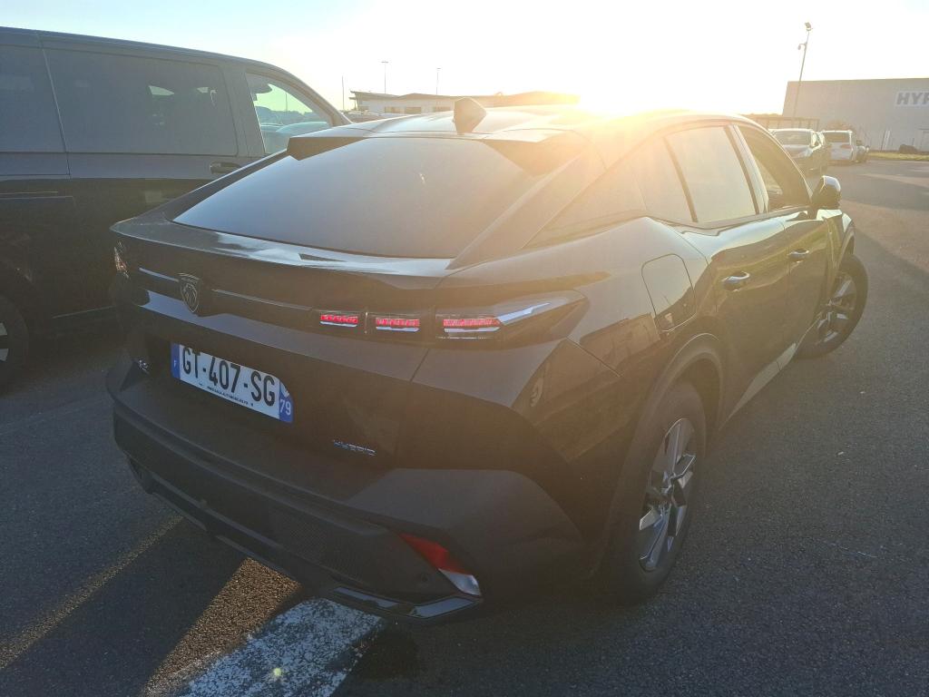 PEUGEOT 408 PHEV 180 e-EAT8 Allure 2024