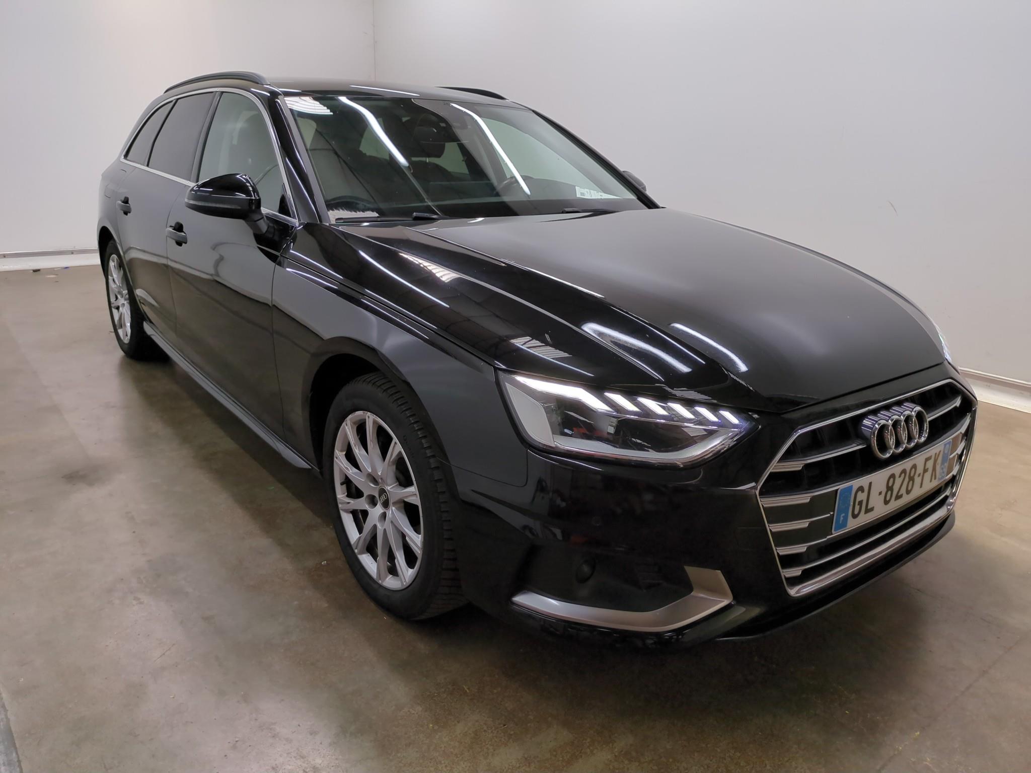 AUDI A4 AVANT 30 TDI 136 S tronic 7 Business Line 2022