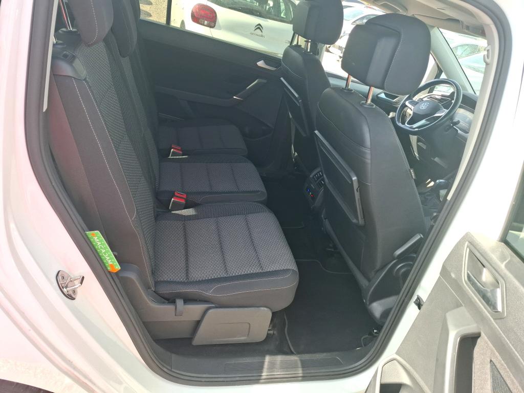 VOLKSWAGEN TOURAN BUSINESS 2.0 TDI 150 DSG7 5pl Life 2022