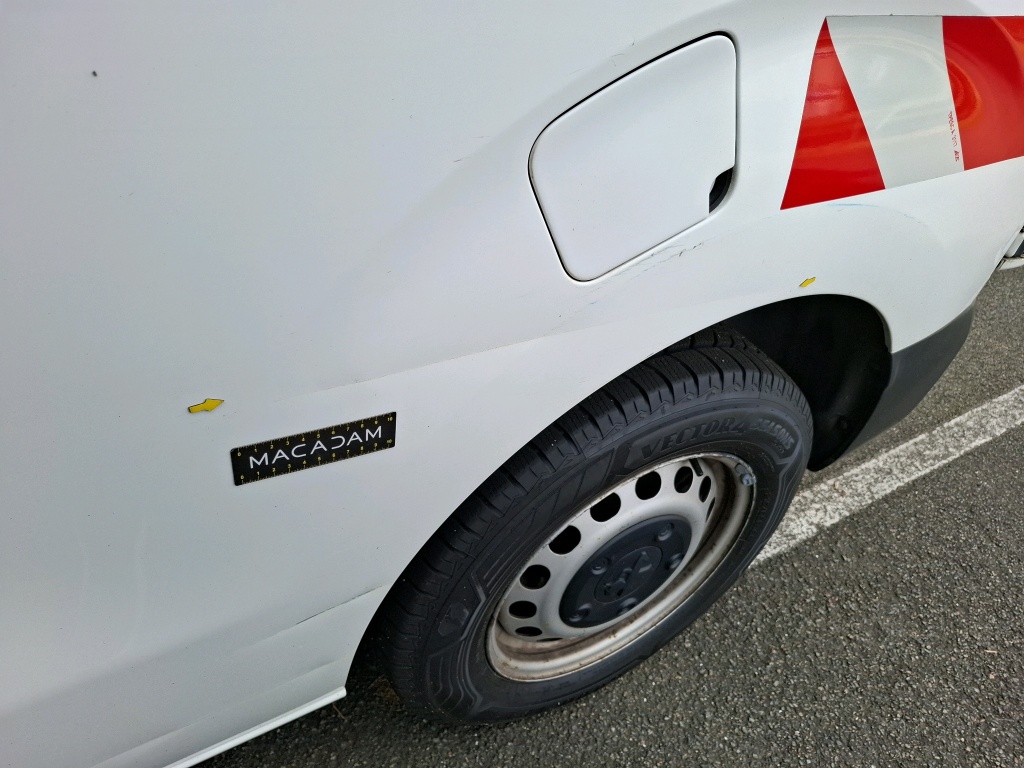 PEUGEOT EXPERT FOURGON TOLE STANDARD 2.0 BLUEHDI 120 S&S BVM6 PREMIUM 2018