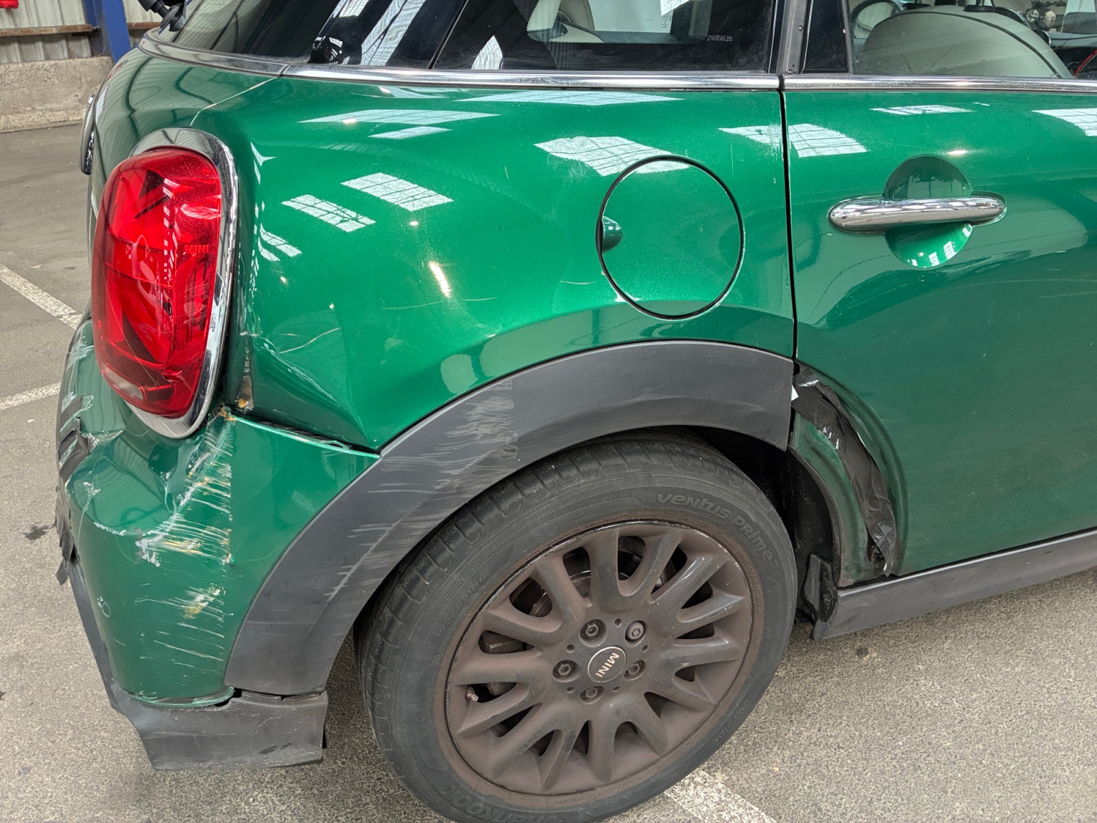 MINI HATCH 5 Portes Cooper 136 ch BVA7 Edition Camden 2022