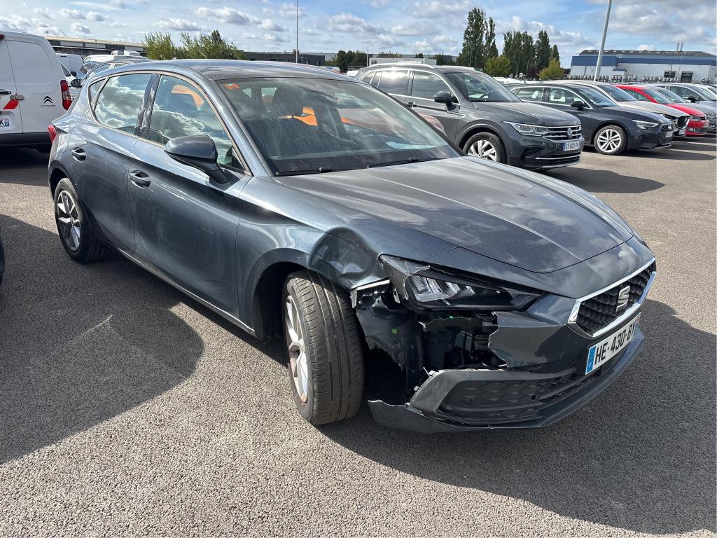 SEAT LEON 1.5 eTSI Hybrid 115 DSG7 Business 2025