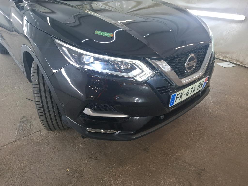 NISSAN  2019
