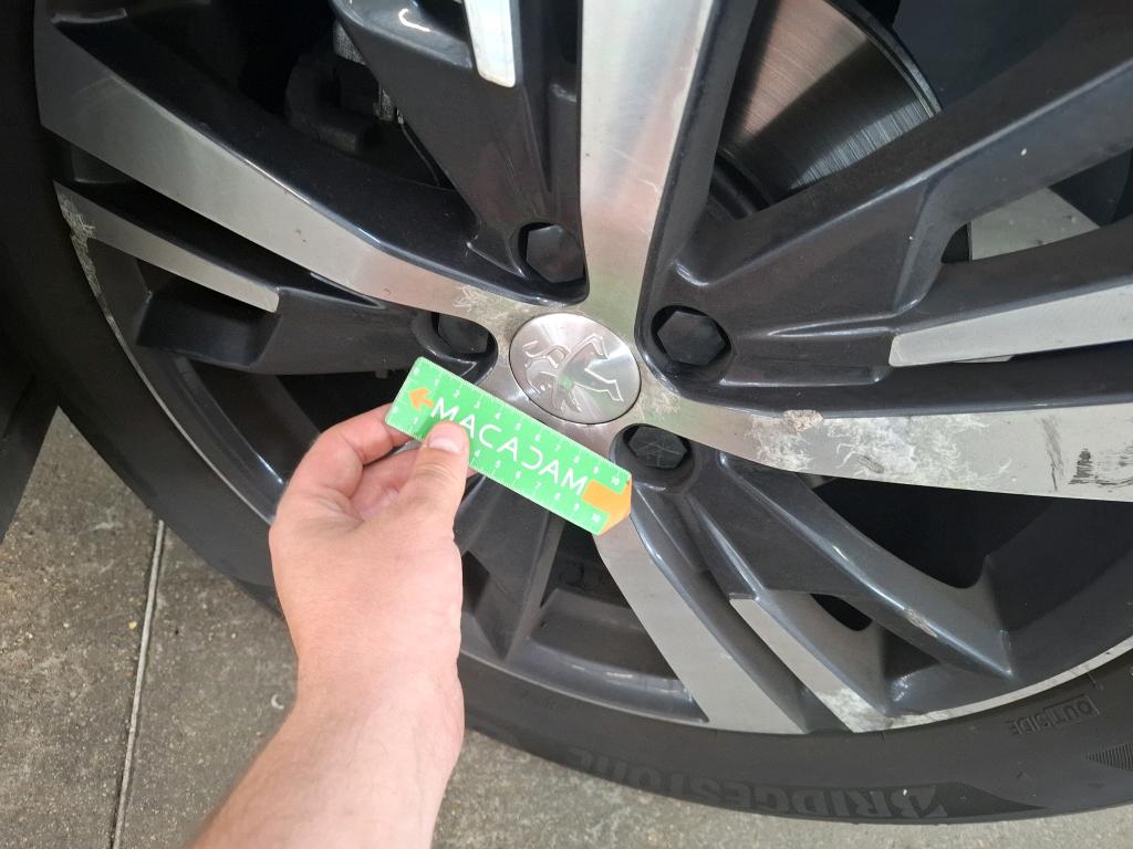 PEUGEOT 3008 BUSINESS Puretech 130ch S&S EAT8 Allure 2020