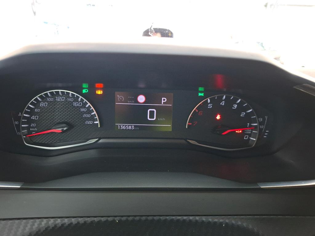 PEUGEOT 2008 BUSINESS BlueHDi 130 S&S EAT8 Allure 2021