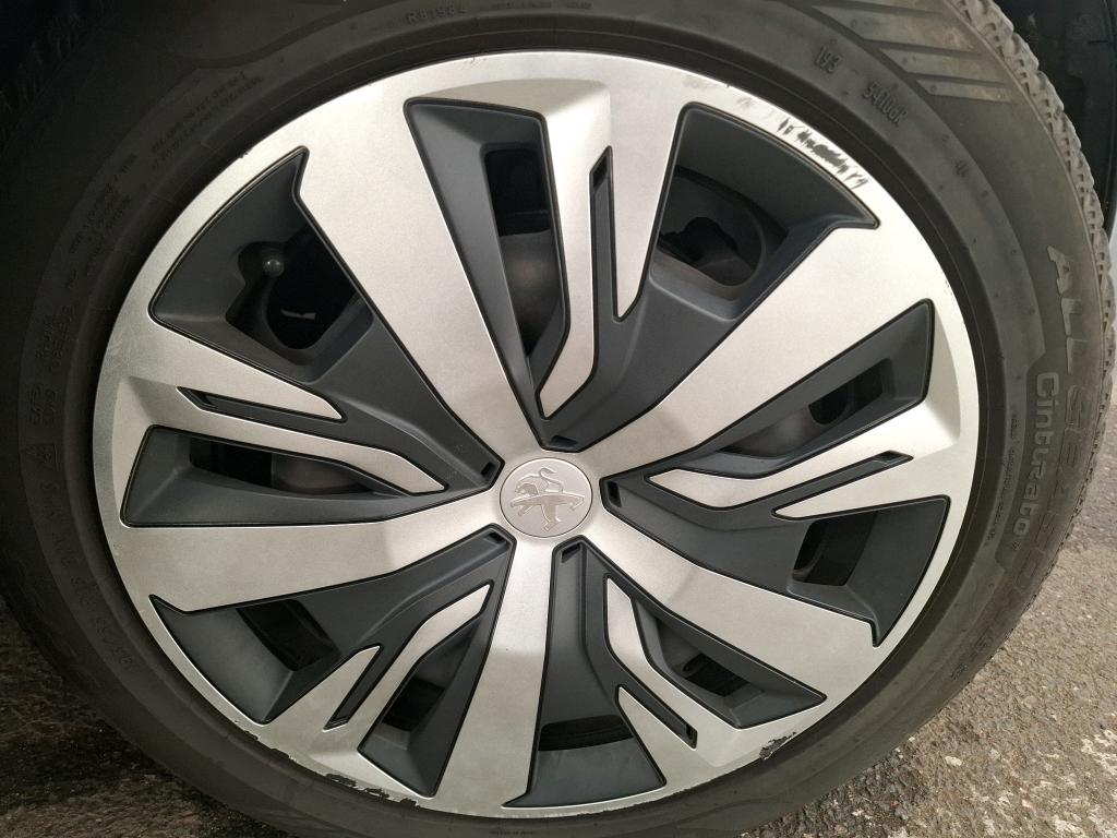PEUGEOT 208) 208 BlueHDi 100 S&S BVM6 Active Pack 2023