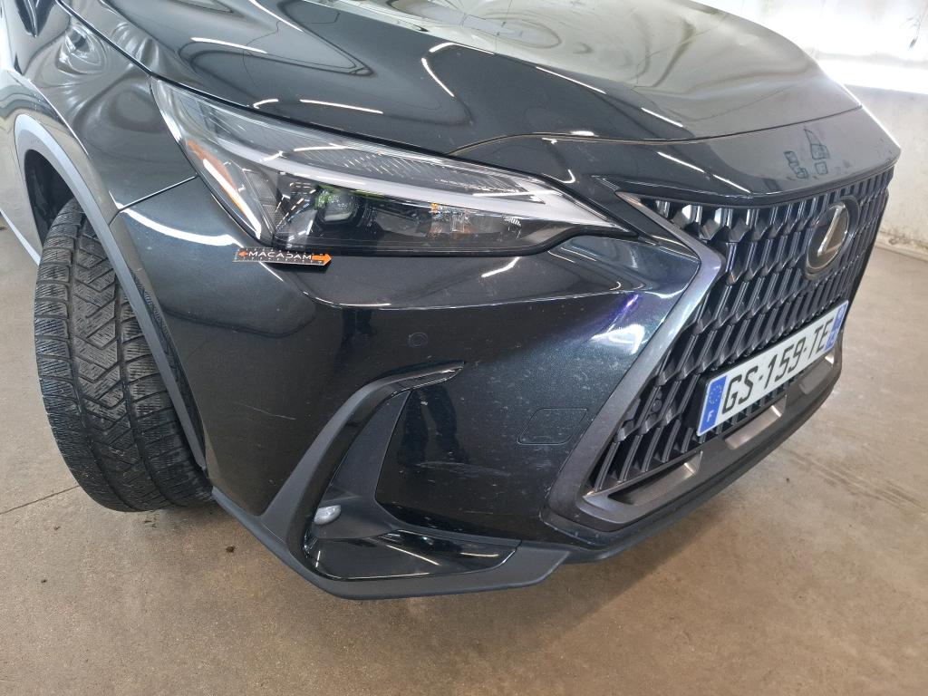 LEXUS  2023