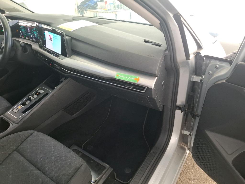 VOLKSWAGEN GOLF 1.0 eTSI OPF 110 DSG7 Life Business 2021