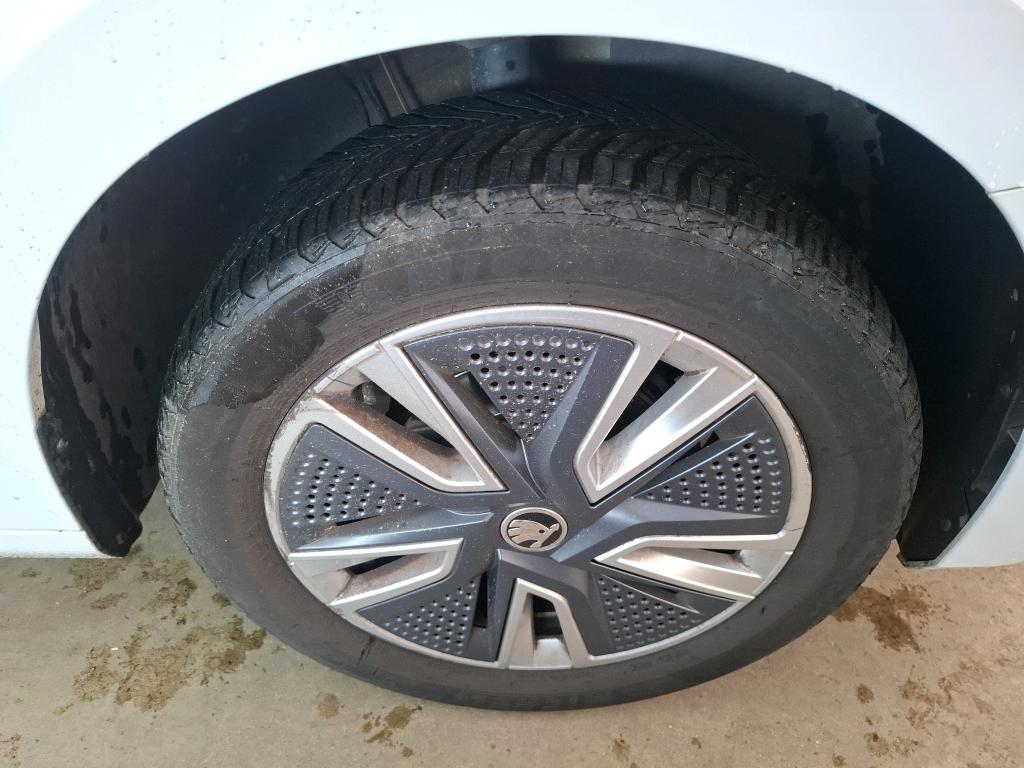 SKODA FABIA 1.0 TSI 95 ch BVM5 Style 2023
