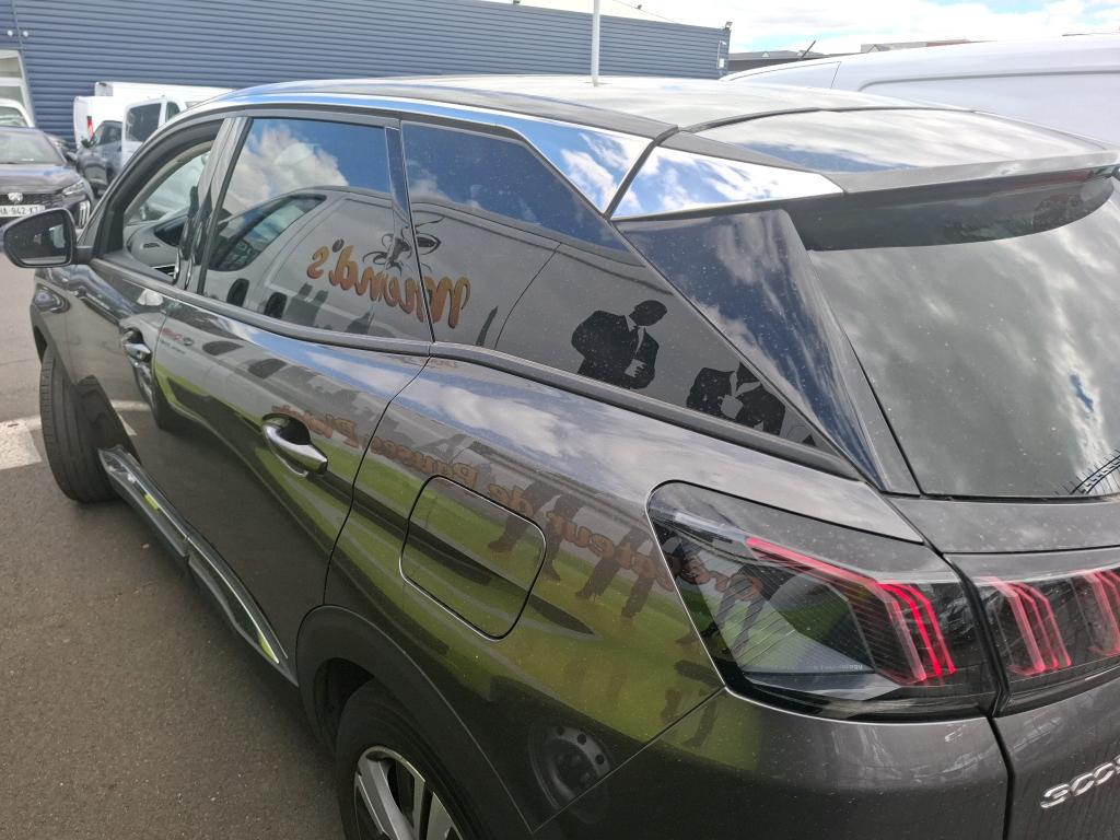PEUGEOT 3008 Hybrid 225 e-EAT8 Allure Pack 2022