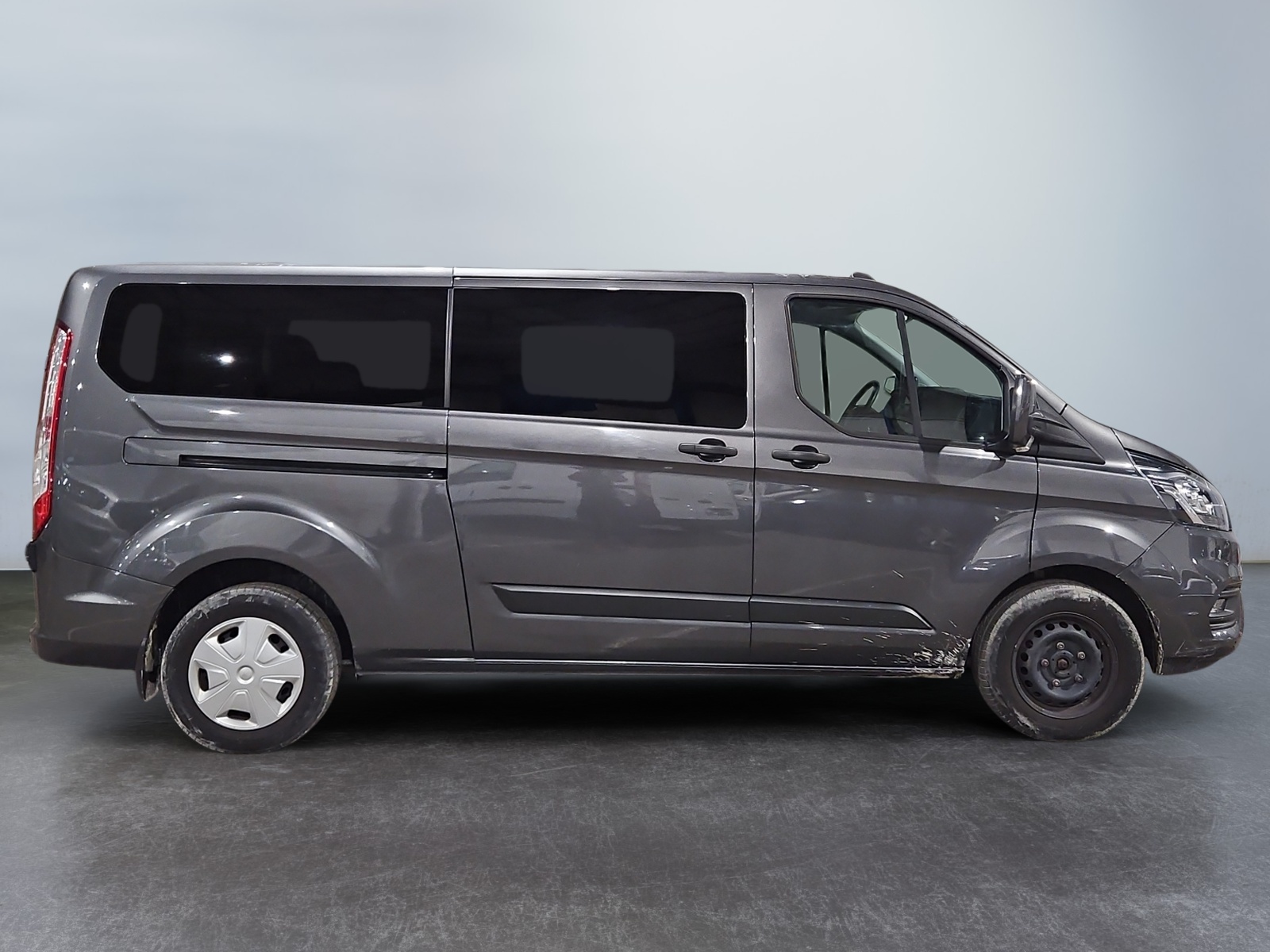 FORD TRANSIT Custom KOMBI 320 L2H1 2.0 EcoBlue 130 Trend Business 2023
