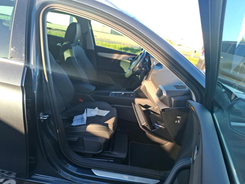 SEAT LEON SPORTSTOURER 1.5 eTSI 150 DSG7 Xcellence 2023