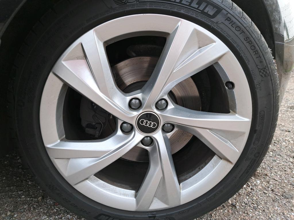 AUDI A4 AVANT 35 TFSI 150 S tronic 7 line 2022