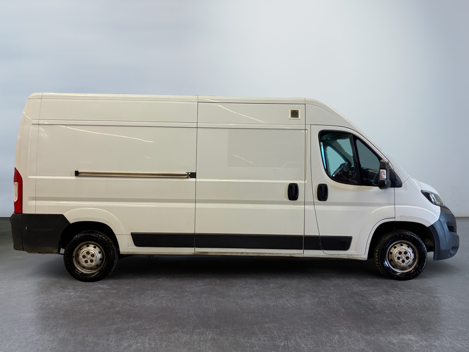 PEUGEOT BOXER TOLE 3.3 T L3H2 BLUEHDI 140 S&S BVM6 ASPHALT ASPHALT 2023