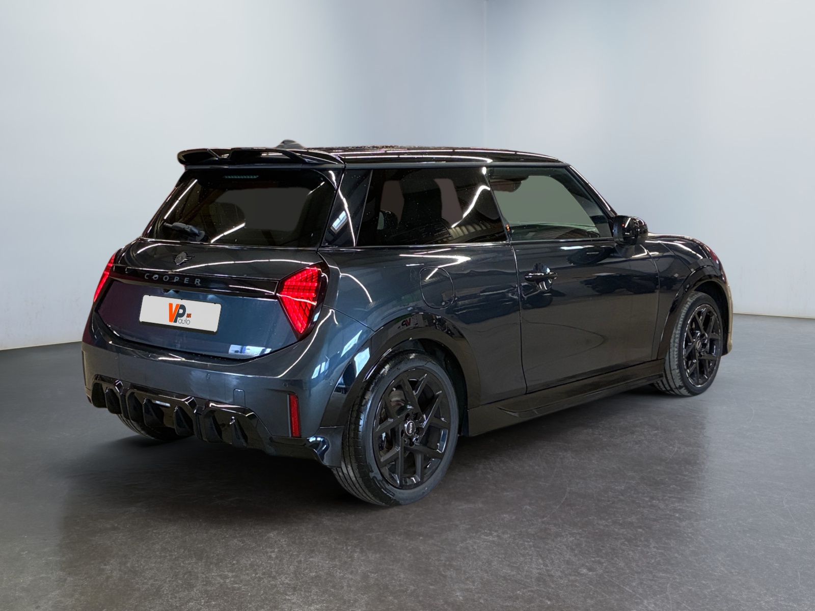 MINI Cooper 156 ch DKG7 C JCW + Pack M 2025