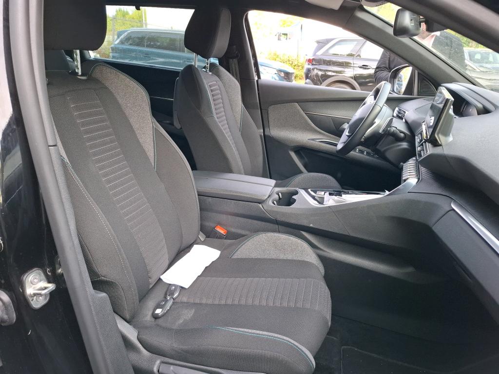 PEUGEOT 5008 Hybrid 136 e-DCS6 Active Pack 2024