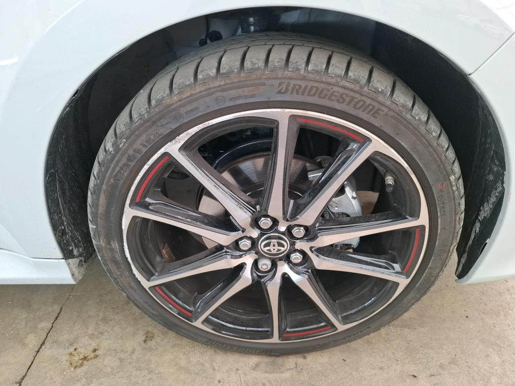 TOYOTA YARIS HYBRIDE 130h GR Sport 2025