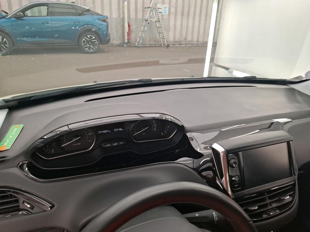 PEUGEOT 208 BUSINESS PureTech 82ch S&S BVM5 Active 2018