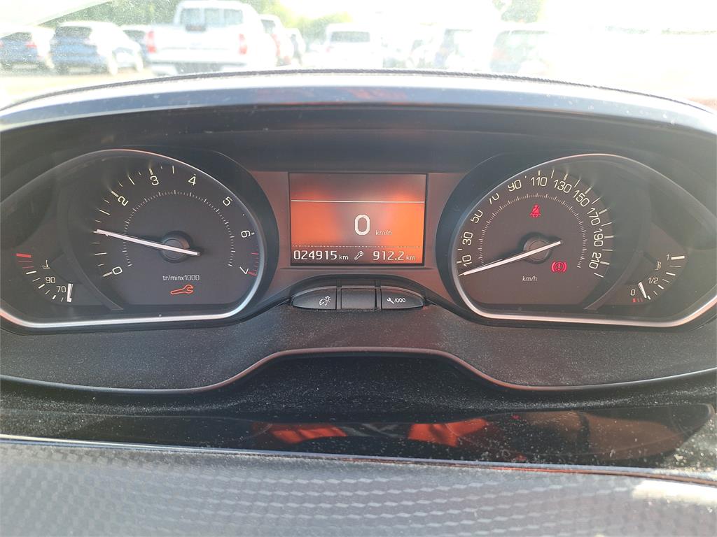 PEUGEOT 208 1.2 PureTech 110ch S&S BVM5 Allure Business 2017