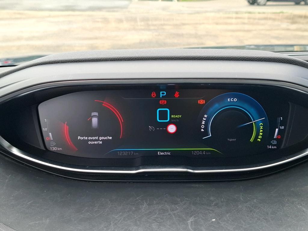 PEUGEOT 3008 Hybrid 225 e-EAT8 Allure 2022