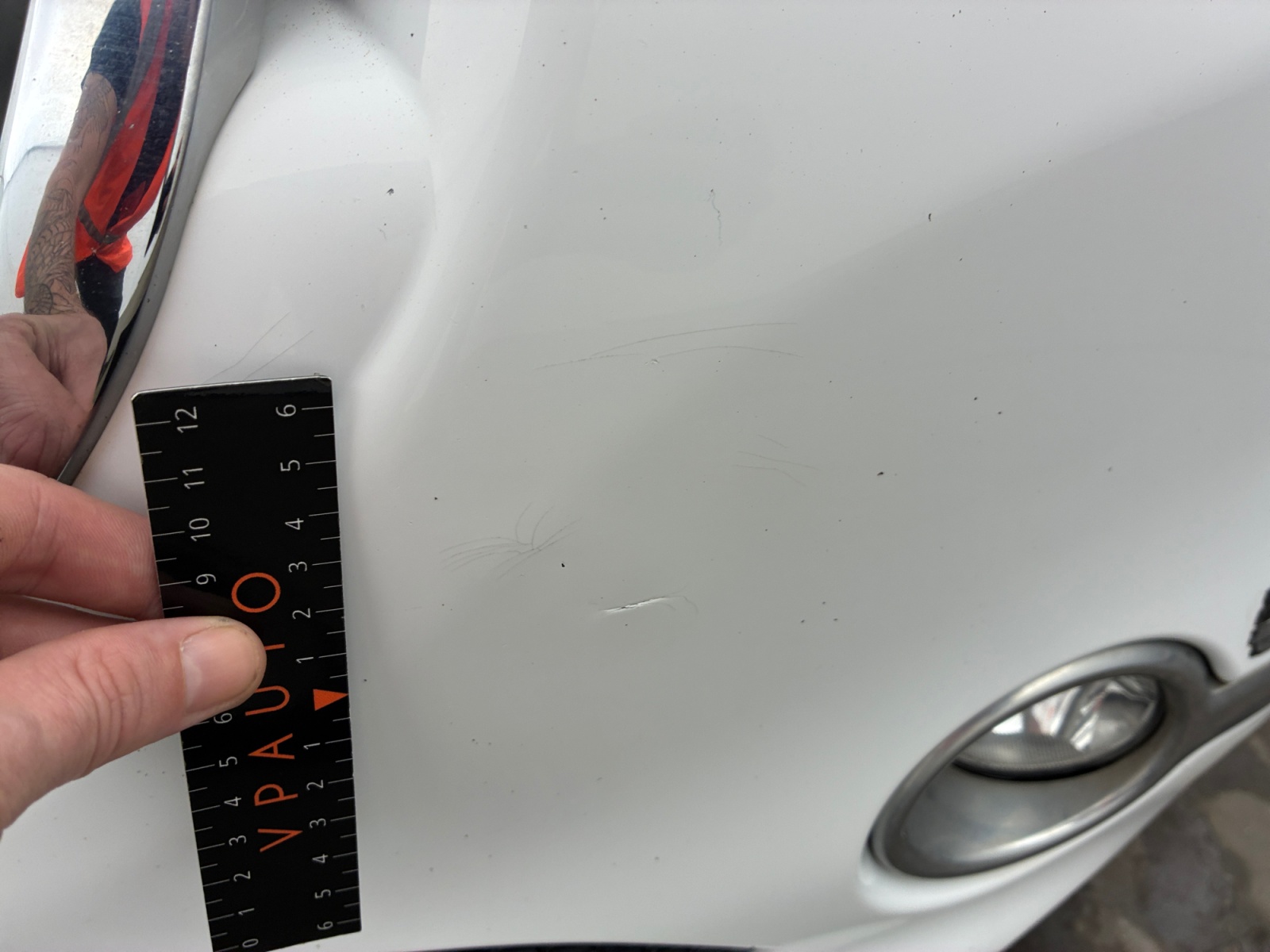 PEUGEOT 208 1.6 e-HDi 92ch ETG6 Allure 2014