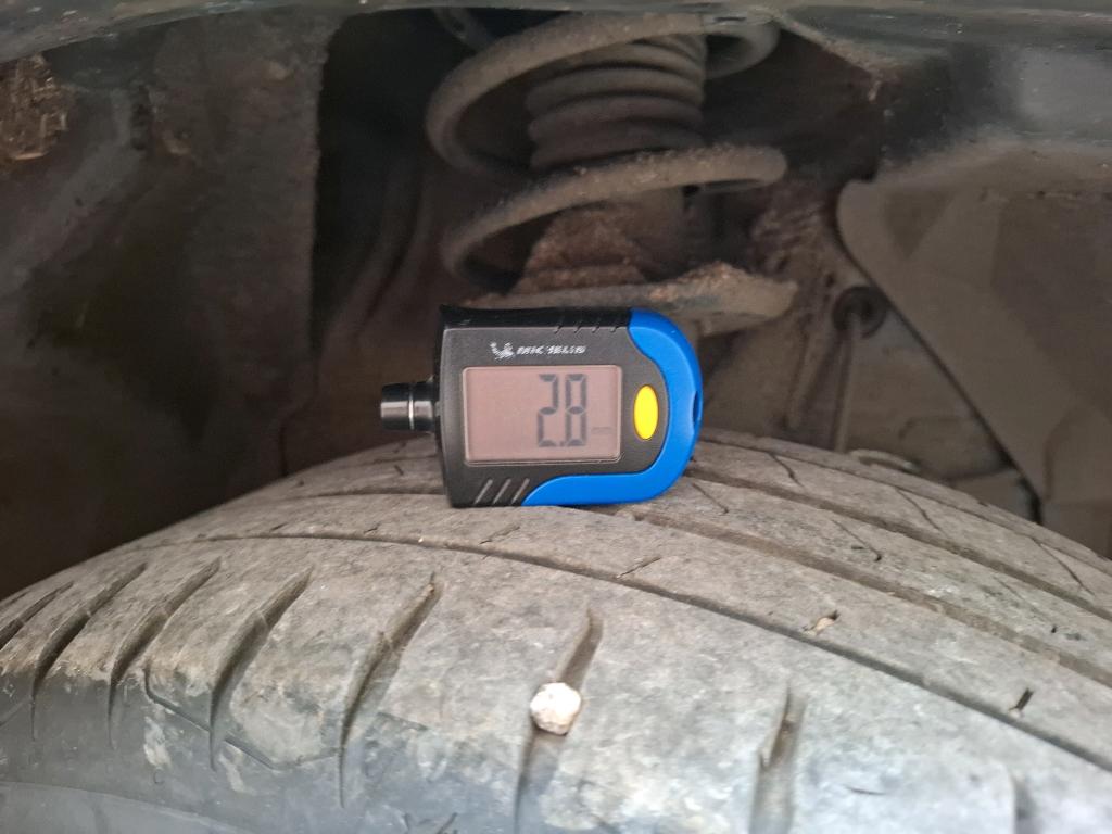 SUZUKI  2023