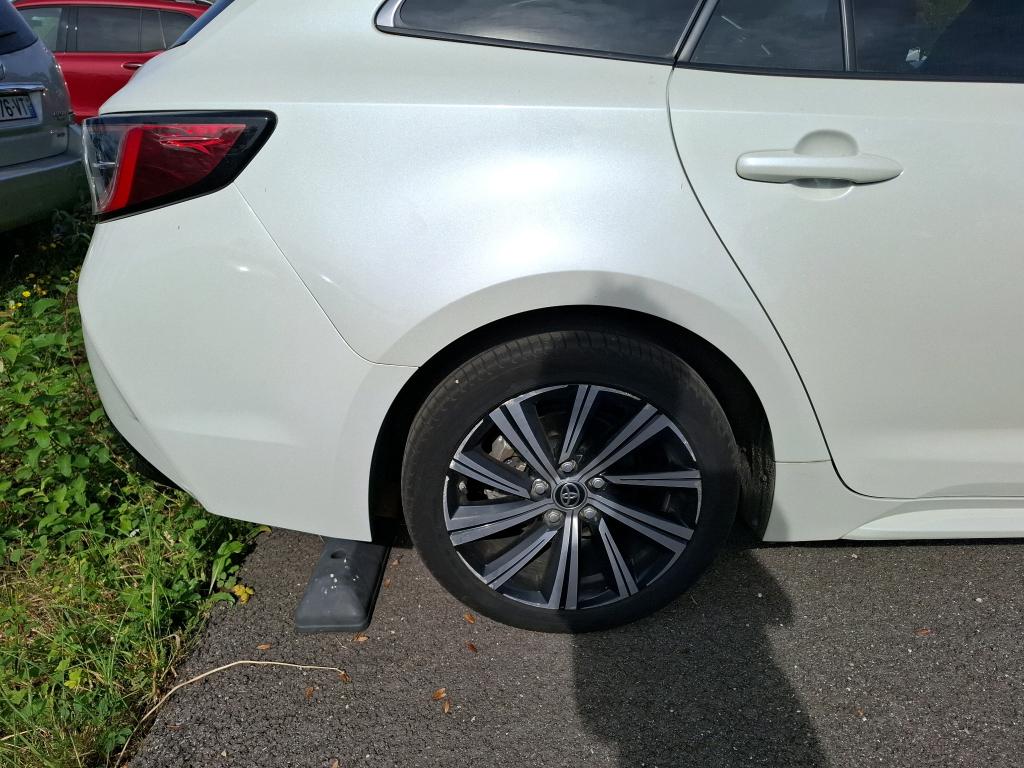 TOYOTA COROLLA TOURING Sports Hybride 184h Design 2021
