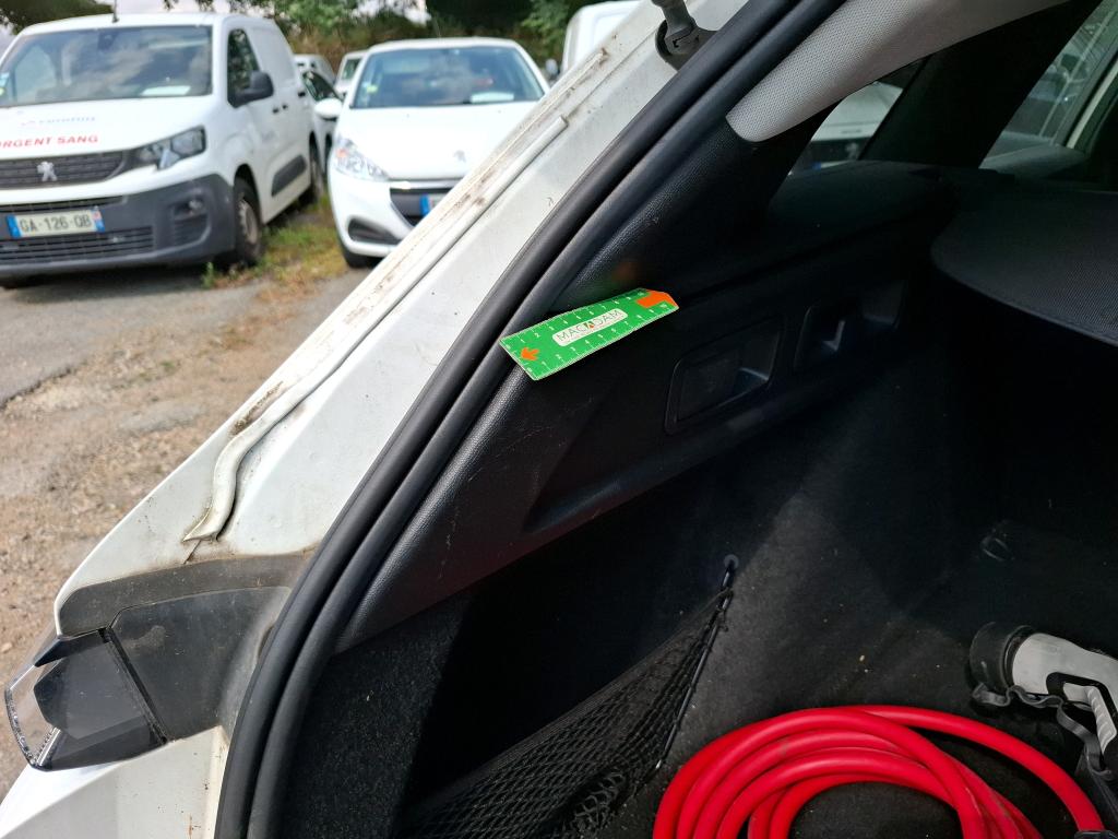 PEUGEOT 308 SW PHEV 180 e-EAT8 Active Pack 2022