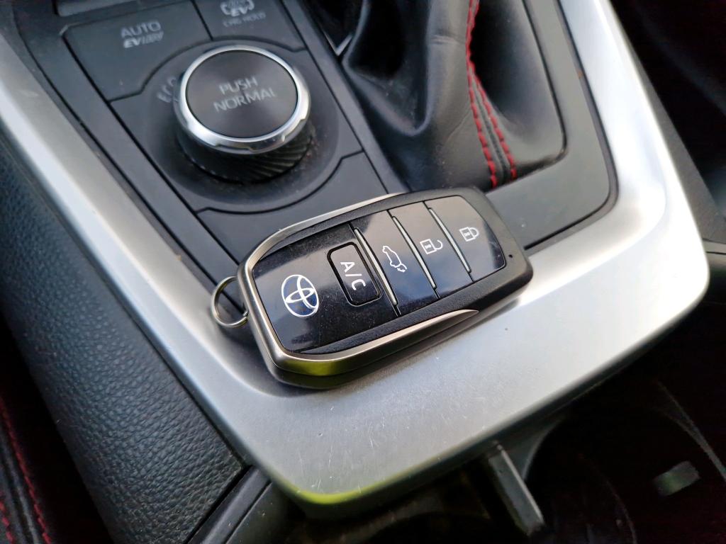 TOYOTA RAV 4 RAV4 HYBRIDE Rechargeable AWD-i Design 2022