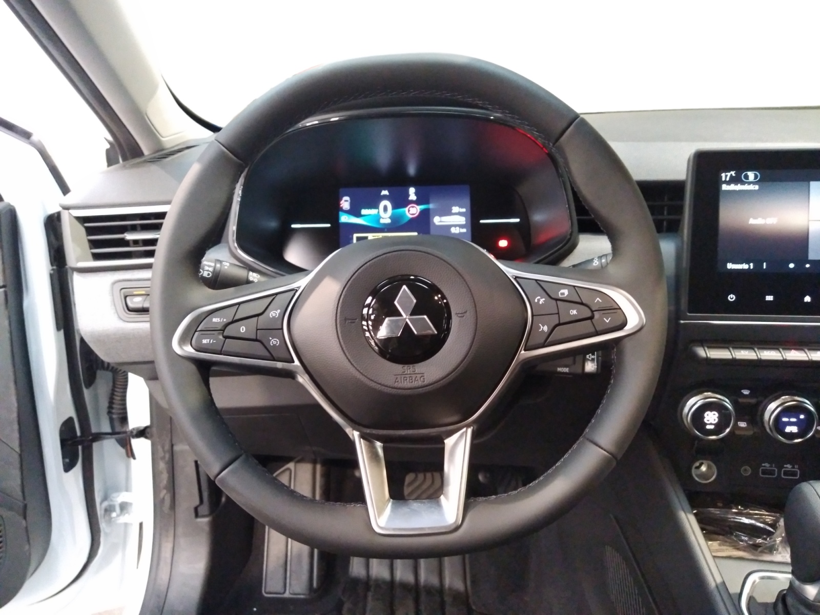 MITSUBISHI COLT 1.6 MPI HEV 143 Invite+ 2026